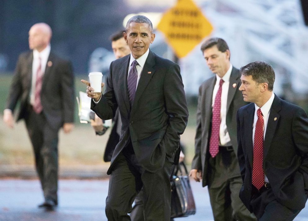ChrisByrnes.com - Ronny Jackson and President Barack Obama, Courtesy ABC News